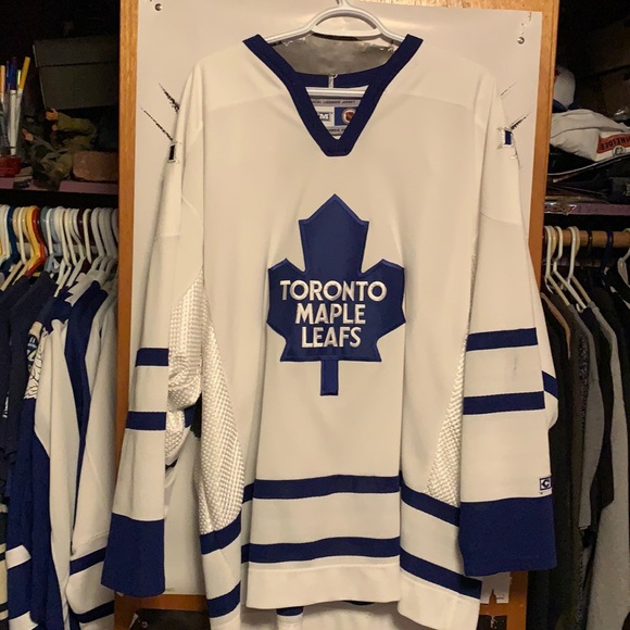Toronto Maple Leafs CCM Jersey - Picture 1 of 5